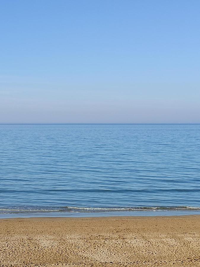 Un Nid D ' Amour Cabourg Kültér fotó